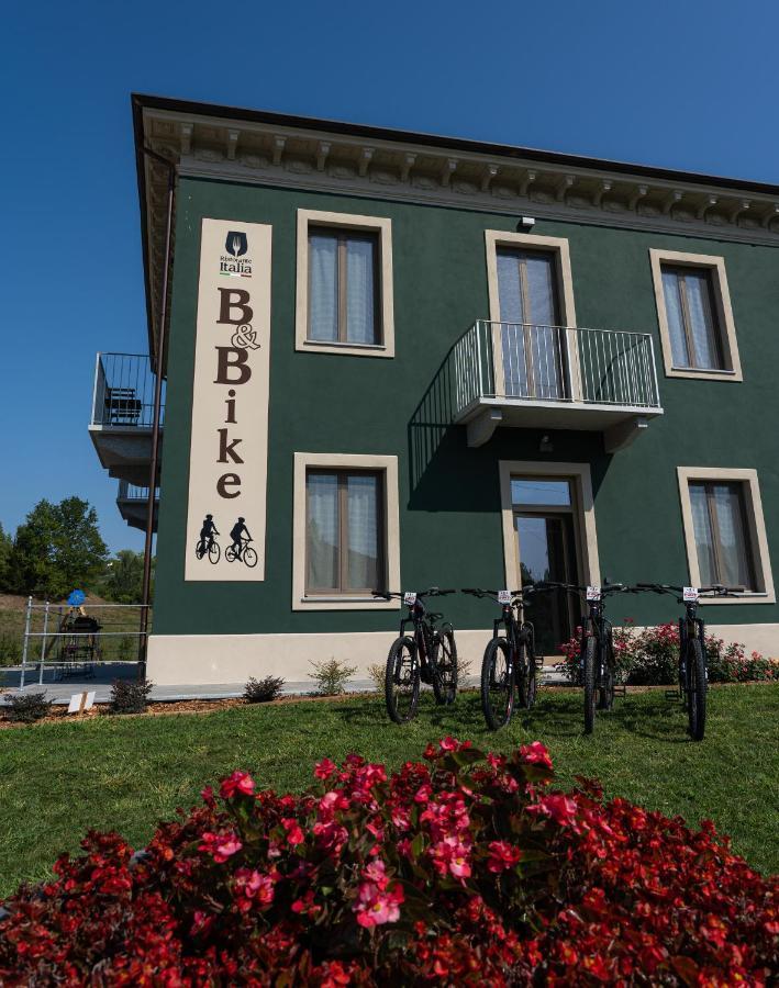 B & Bike Di Ristorante Italia Mombello Monferrato Exteriör bild