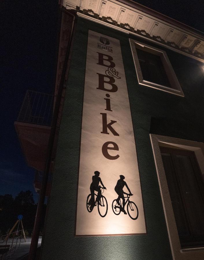 B & Bike Di Ristorante Italia Mombello Monferrato Exteriör bild